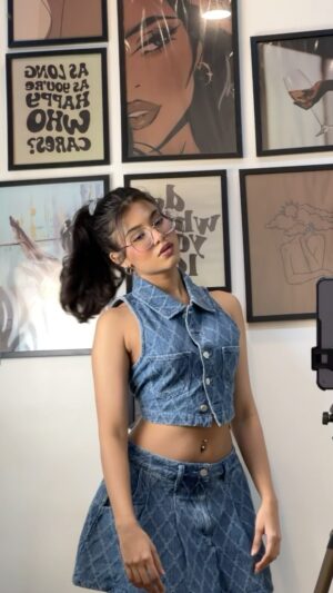 Anushka Singh Instagram - Come to me🥶
#explorereels #transition #trending