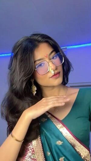 Anushka Singh Instagram - Tried the Marathi Look ❤️‍🔥
#explorereels #trending #transition