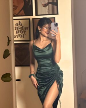 Anushka Singh Instagram - you do you, 
I'll do better <3 
.
#photo #picture