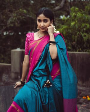 Archana Jois Instagram - Fire in her soul, grace in her heart. 
@the_light_photographyy @ganeshyoganathan
Jhumka - @studiobluefashions
