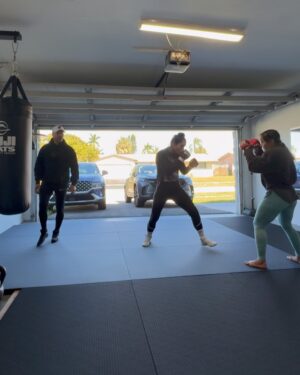 Ariane Lipski Instagram - Dump from my first week of 2025 👊🏼🤼‍♀️🔥
There’s only one option;  GET BETTER AND BETTER!