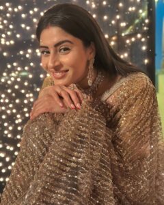 Actress Ashlesha Savant HD Photos and Wallpapers February 2025