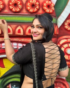 Ashwini Sree Instagram - Black fantasy🌟✨ 

#black #blacksaree #blacklove #saree #sareelove #sareelover #dhee #photography #photooftheday #trending #ashwinisree #ashwini #explore