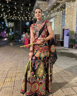 Astha Agarwal Instagram - Lost in the rhythm ✨️
Pic courtesy @namjen 😘