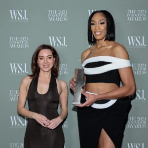 Aubrey Plaza Instagram - Was so honored to present #wsjinnovators award to @aja22wilson! Thank you @wsjmag and the @wnba for continuing to celebrate women’s sports and the amazing players!