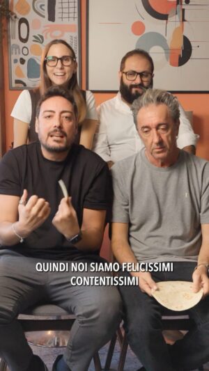 Aurora Leone Instagram - Tu scrolli troppo o troppo poco? 
#NoAdv
