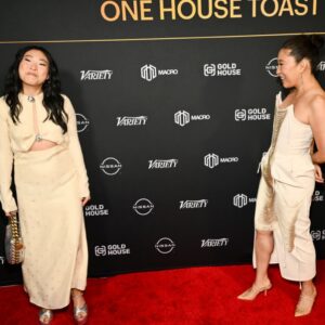 Awkwafina Instagram - Such a fun night reuniting with my sis @iamsandraohinsta and the entire @quizladymovie team celebrating the Emmy’s at @goldhouseco 

@dendoll 
@kyleeheathhair 
@ecduzit