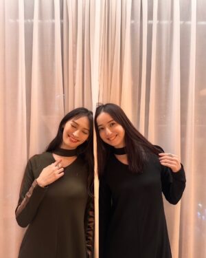 Aya Omasa Instagram - 実は昨日の私服の時
夜ご飯に行ったら着てる服が色違いで被った日！

のんちゃんとは服が被りすぎて本当に怖い😨！😂