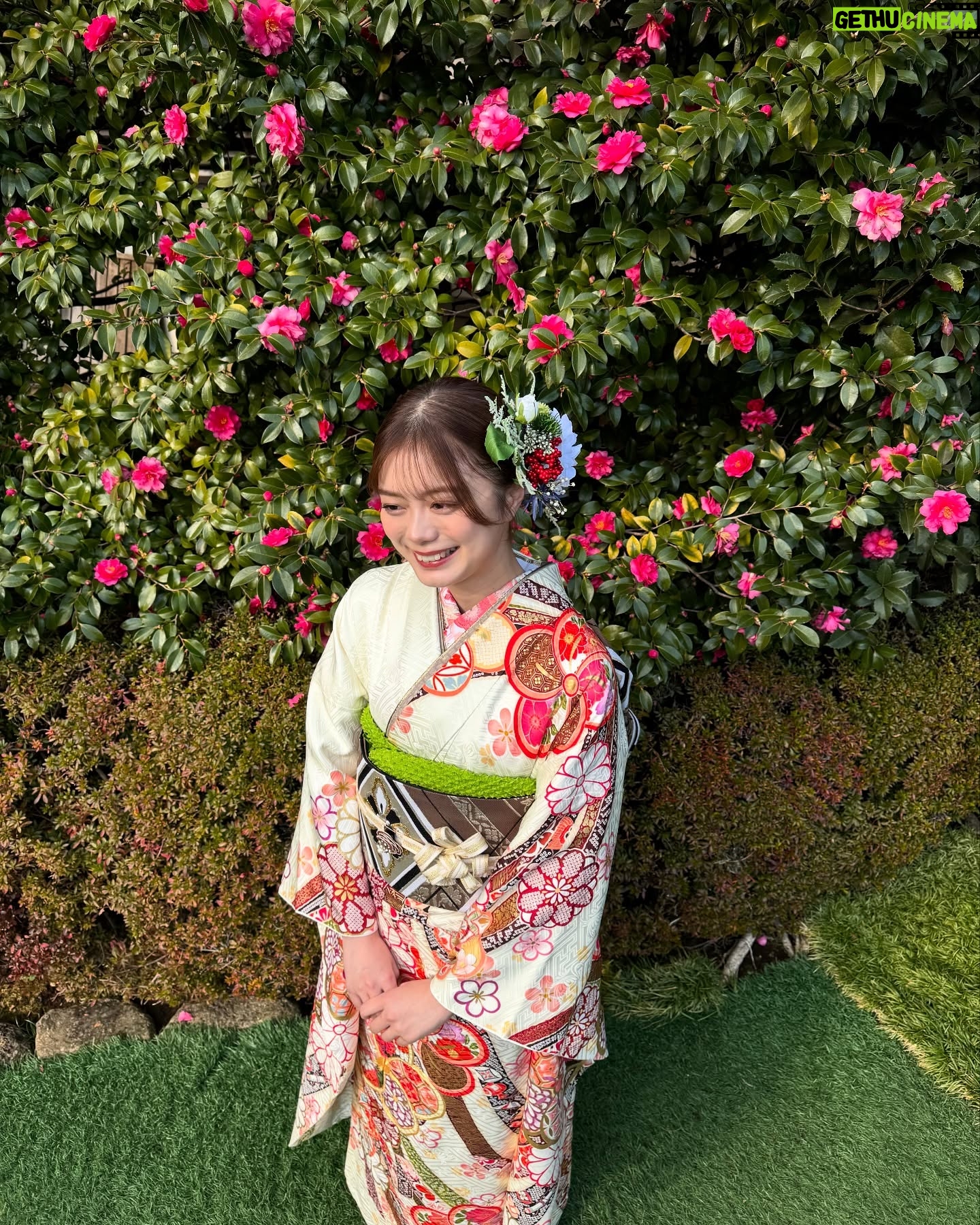 Ayaka Konno - 30.4K Likes - 明けましておめでとうございます!
本年もよろしくお願いします!
2025年も私らしく皆さんに面白いと思ってもらえるような作品をお届けできたらと思っています🐍
今年もまた、 @ichikura_official さんに提供いただき、晴れ着お披露目会をさせていただきました!
たくさんの媒体に取材していただいたので、探してみてね〜!
たすたすと写真撮ったから載せちゃう🙆♀️🙆♀️
#振袖の一蔵 #振袖のいちくら
#成人式 #振袖