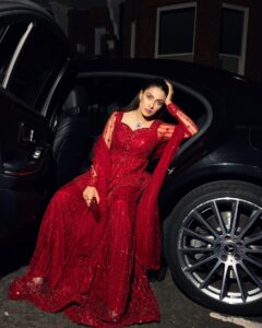 Actress Ayeza Khan HD Photos and Wallpapers January 2025