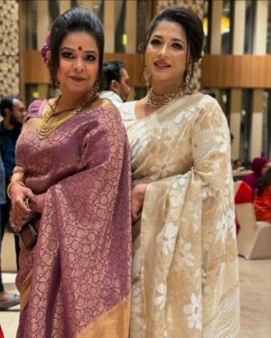 Azmeri Haque Badhon Instagram - ❤️
