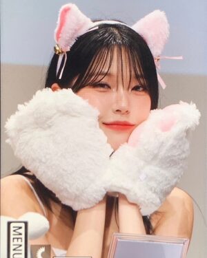 Baek Ji-heon Instagram - ✨