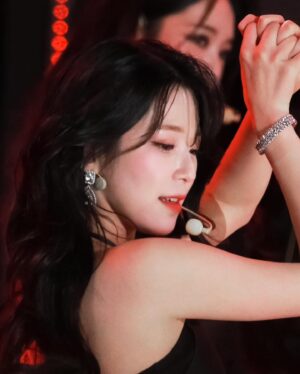 Baek Ji-heon Instagram - ✨