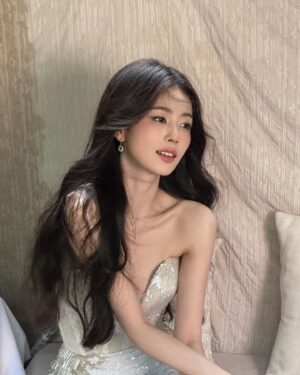 Bai Lu Instagram - ₍˄·͈༝·͈˄*₎◞ ̑̑