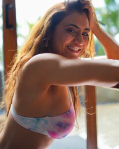 Actress Balreet Mann HD Photos and Wallpapers January 2025