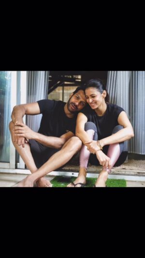 Barkha Bisht Sengupta Instagram - Happy birthday @karanveermehra …still can’t believe we were born on the same day 😀 every year we call each other and wish each other …. I miss u this year my friend …. But I’m just so very proud of you for being you … being genuine and honest … just like the way I know you …. Win it and come …. HAPPY BIRTHDAY TO US !!!! ❤️