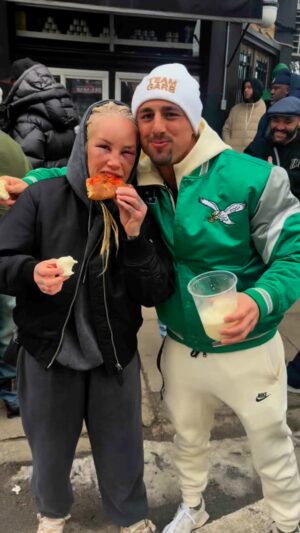 Bec Rawlings Instagram - When an Australian comes to Philly!!! 🇦🇺 
🇺🇸 🇮🇹 🤌🏽

#southphilly #philly #boxing #bkfc #italianamerican #italian