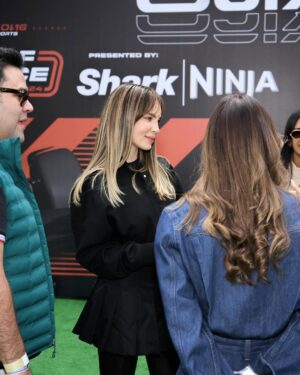 Belinda Instagram - Gracias @sharkbeautymx por siempre llevarme a los eventos mas top. Formula 1 se siente mejor cuanto sabes que tu look fue hecho por los mejores🔥🏎️