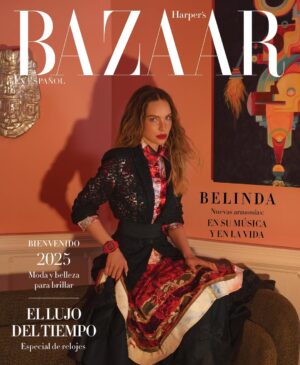 Belinda Instagram - ¡El mejor regalo de Navidad! 
Te presentamos a nuestra estrella de portada en @harpersbazaarmx enero: BELINDA @belindapop La cantante y actriz termina el año y empieza el 2025 brillando más fuerte que nunca. En entrevista para Harper’s Bazaar,
Beli nos habla sobre su nueva música, sus procesos creativos, la moda, la importancia de vivir cada día como si fuera el último y de cuál es el legado que le gustaría dejar en todas las personas que la admiran.

“Quiero que me recuerden como una mujer que amó intensamente y que lo daba todo en cada proyecto, en cada canción, en cada momento, en cada etapa”

No te pierdas nuestra increíble sesión de fotos con Belinda, así como un fascinante especial de relojes y los mejores looks de moda y belleza para empezar el año con todo. La edición de enero de Bazaar ya está a la venta.
·
·
Belinda lleva look de @maximamurilloproject y reloj Spirit of Big Bang Red Magic de @hublot 
Arte: @tellaeche / @theblackpiglet
Sillón: @juskani_alonso
·
·
BAZAAR enero 2025
Fotografía: @alexcordovaphoto
Dirección creativa y fashion styling: @alo_murillo_
Entrevista: @dan.alvareezm
Peinado: @ernestovargas_hair
Maquillaje: @gusbortolotti
Diseño de set: @septimomurillo
Asistentes de arte: @bettopop, @ektorraga, Jade Alvarado y Raquel Arrona
Asistente de estilismo: @bettopop
Producción: @estudioalfaonce
Locación: Casa Rosa Volcán
Diseño de interiores: @rauldelacerda_ y @juanjonemer
Director de arte: @eloriginaldaro
Directora editorial: @majoguzman
·
·
#HarpersBazaarMx #BAZAAR #ThinkingFashion #JanuaryIssue #Cover #Belinda
