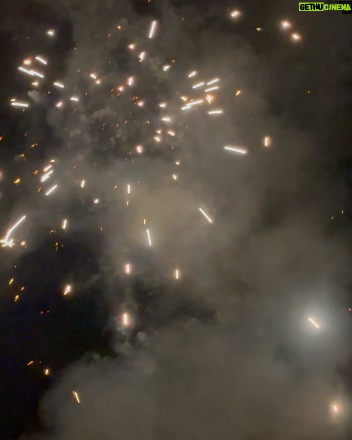 Belle Mariano - 343.3K Likes - here we go 2025 🎆🎇