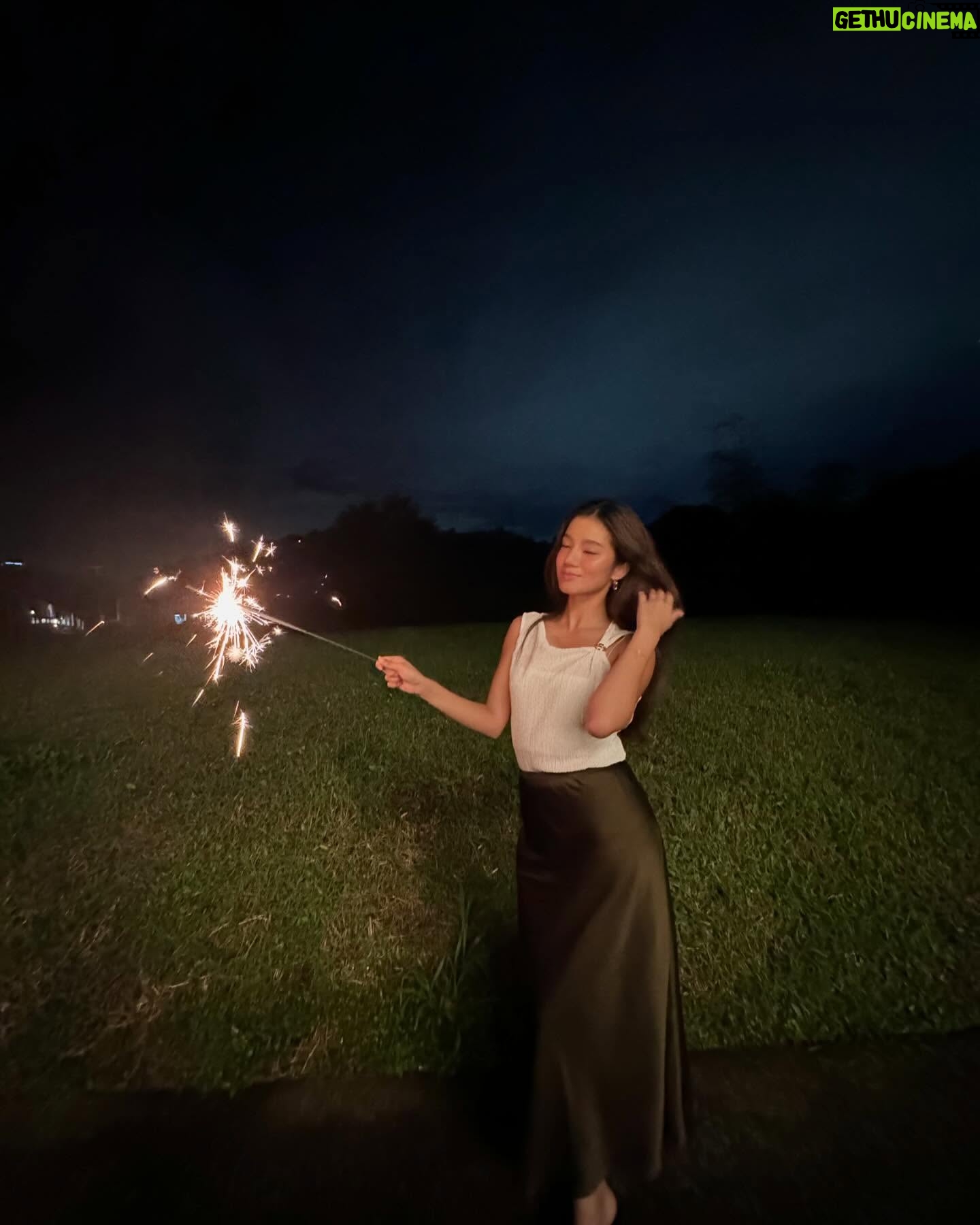 Belle Mariano - 343.3K Likes - here we go 2025 🎆🎇