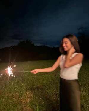Belle Mariano Instagram - here we go 2025 🎆🎇