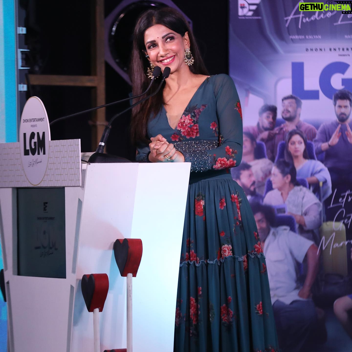 Bhavana - 282.9K Likes - Had a lovely time hosting the audio launch of #letsgetmarried for @dhoni.entertainment ! Congratulations to @sakshisingh_r and the entire team for bringing about family entertainers and great content for all ages :)
Always a delight chatting with @mahi7781 , who was at his wittiest best ā¤ļø
Good fun working with one of my fav event teams, @cabexperiences
Waiting to watch the film, just like yāall :)
.
.
.
.
Photos : @mjdigitalchennai
Outfit : @the_adhya_designer
.
.
.
#vjbhavna #msdhoni #sakshidhoni #lgm #harishkalyan #ivana #nadhiya #dhonientertainment #whistlepodu