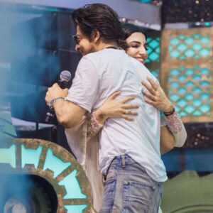 Bhavana Instagram - *****JAWAN*****
What a night it was! My expression says it all❤️
My 3rd pre release event with the KING @iamsrk ! #chennaiexpress #happynewyear and now 
#JAWAN 🔥🔥🔥
#SRK will always be my FIRST crush, FIRST love and MOST favourite star to share the stage with.
The warmest hugger and the wittiest guest I’ve interacted with.
Thank you all 
for the love and msges regarding the event. 
Good to know that you had a blast cos @rjvijayofficial and I certainly did, hosting it.
Big thanks to @redchilliesent @atlee47 and #kabilanevents for the opportunity to once again revel in the magic that is #shahrukh 🥰
.
.
Gotta say, the 15 year old me finally got her closure😎❤️
.
.
Thank you @arunprasath_photography for always capturing these precious moments with utmost precision! 👏👍
.
.
#jawan #srk #shahrukhkhan #kingkhan #shahrukh #nayanthara #atlee #anirudh #vijaysethupathi #sanjaydutt #deepikapadukone #priyamani #sanyamalhotra