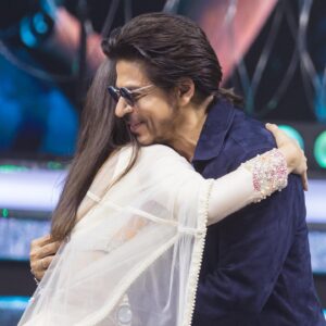 Bhavana Instagram - *****JAWAN*****
What a night it was! My expression says it all❤️
My 3rd pre release event with the KING @iamsrk ! #chennaiexpress #happynewyear and now 
#JAWAN 🔥🔥🔥
#SRK will always be my FIRST crush, FIRST love and MOST favourite star to share the stage with.
The warmest hugger and the wittiest guest I’ve interacted with.
Thank you all 
for the love and msges regarding the event. 
Good to know that you had a blast cos @rjvijayofficial and I certainly did, hosting it.
Big thanks to @redchilliesent @atlee47 and #kabilanevents for the opportunity to once again revel in the magic that is #shahrukh 🥰
.
.
Gotta say, the 15 year old me finally got her closure😎❤️
.
.
Thank you @arunprasath_photography for always capturing these precious moments with utmost precision! 👏👍
.
.
#jawan #srk #shahrukhkhan #kingkhan #shahrukh #nayanthara #atlee #anirudh #vijaysethupathi #sanjaydutt #deepikapadukone #priyamani #sanyamalhotra
