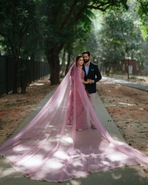 Bidya Sinha Saha Mim Instagram - Happy Anniversary! Three years of marriage and a decade of love—it’s been such a beautiful journey since we began 10 years ago.🩷

Makeup- @aklimas_beauty_parlour 
Saree- @rina_jamdani_ 
Blouse- @wahidasnandonic 
P.c- @mahdiuzzamanaunim