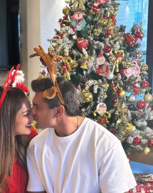 Bipasha Basu Instagram - It is the most wonderful time of the year🎄❤️🧿
#christmas2024