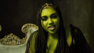 Brandy Norwood Instagram - A #Wicked version of THE BOY IS MINE starring @syraismith and @thekrissc. 💚 🩷 @MichaelKorte thank you for your vision. Girls, thank you for this amazing tribute to @MonicaDenise and I. Love you, @imericacampbell.
