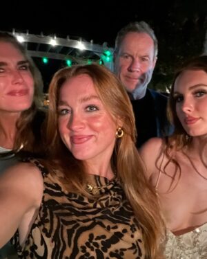 Brooke Shields Instagram - The best new years trip 🩵🏝️
Back to work… book comes out next week!!!