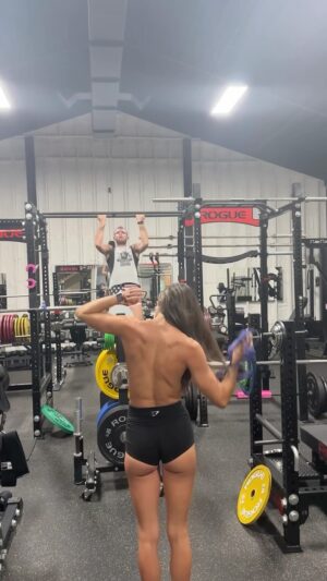 Bryce Adams Instagram - How to approach your gym crush: