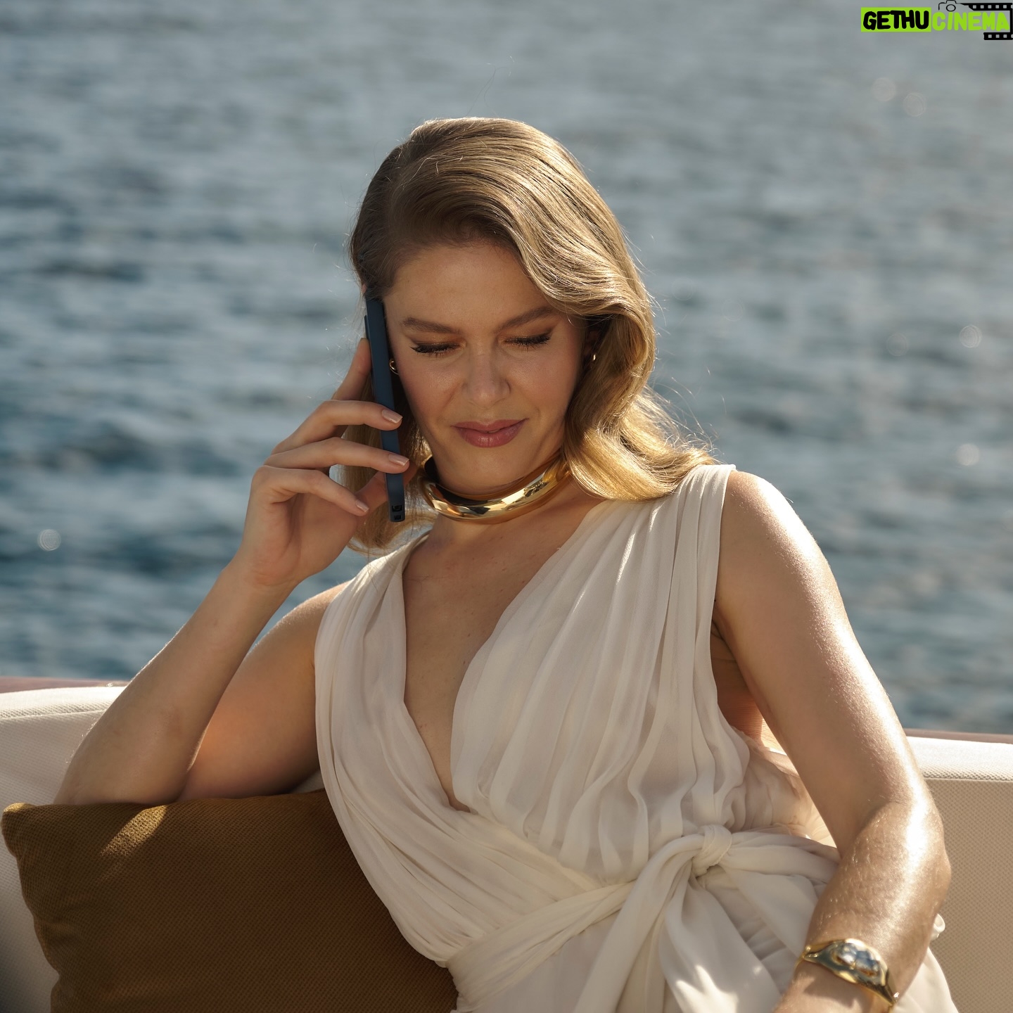 Burcu Biricik - 283.7K Likes - Δ°hihgihiii heyecanla beklediΔim filmimiz geldiiiii π€ΈββοΈπͺ
βοΈ
@denizbank dump π€π
#iΕbirliΔi