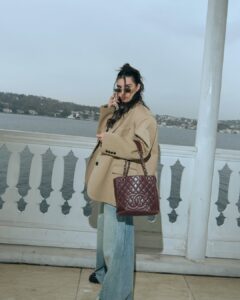 Actress Burcu Kiratli HD Photos and Wallpapers January 2025