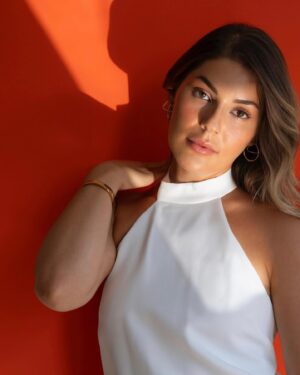 Buse Sinem İren Instagram - 🧡
📸 @aliihsanelmas 
💄 @yigitizgii