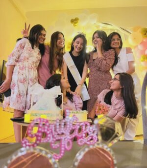 CA Palak Rathi Instagram - Last dump for the year - filled with pleasant surprises and so much love. December was all about gearing up for what’s in store next. Big year and biggggg month coming up! 2024, be good! :’)