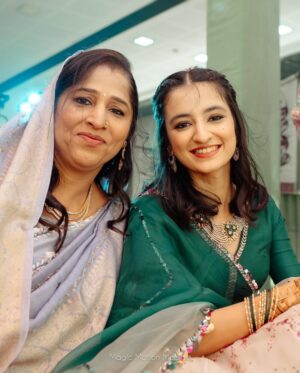 CA Palak Rathi Instagram - [Swipe till the last slide.] Happy Mother’s Day to all these beautiful women in my life. Just one word to describe what I feel for each one of them - Grateful. 🌸

PS. I remember during the Pheras at my wedding, my sister came to me, looked at me with a teary eyes but a big smile on her face and said “My first baby”. Core memory :’) 

#mothersday