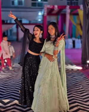 CA Sakchi Jain Instagram - Can’t believe you’re married!

From childhood friends to standing by your side on this big day, we’ve been through so much together—from school days to endless adventures and everything in between.

Thank you for being there for me over the years and for always coming through to help with my videos whenever I needed you :p

Here’s to a lifetime of love and happiness! 💖✨