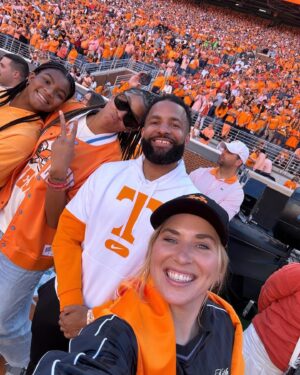 Candace Parker Instagram - True to this not new to this. Took babygirl back for a visit in the old stomping grounds. She looks great in orange don’t you think!? 15 years old was the first time I stepped on campus for an unofficial visit, surreal to bring my daughter back at the same age. We bleed orange. Thank you for making Knoxville special as always! Big wins and great vibes GO BIG ORANGE!!!!! 🍊 scroll down memory lane⬅️