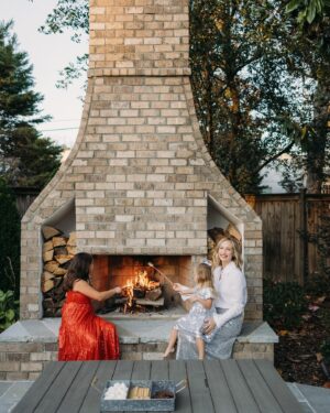 Candice King Instagram - Merry Christmas & Happy Holidays ✨ 🎄 Sending love from my family to yours 🥂 ( 📸: @kaileerichesphotography )