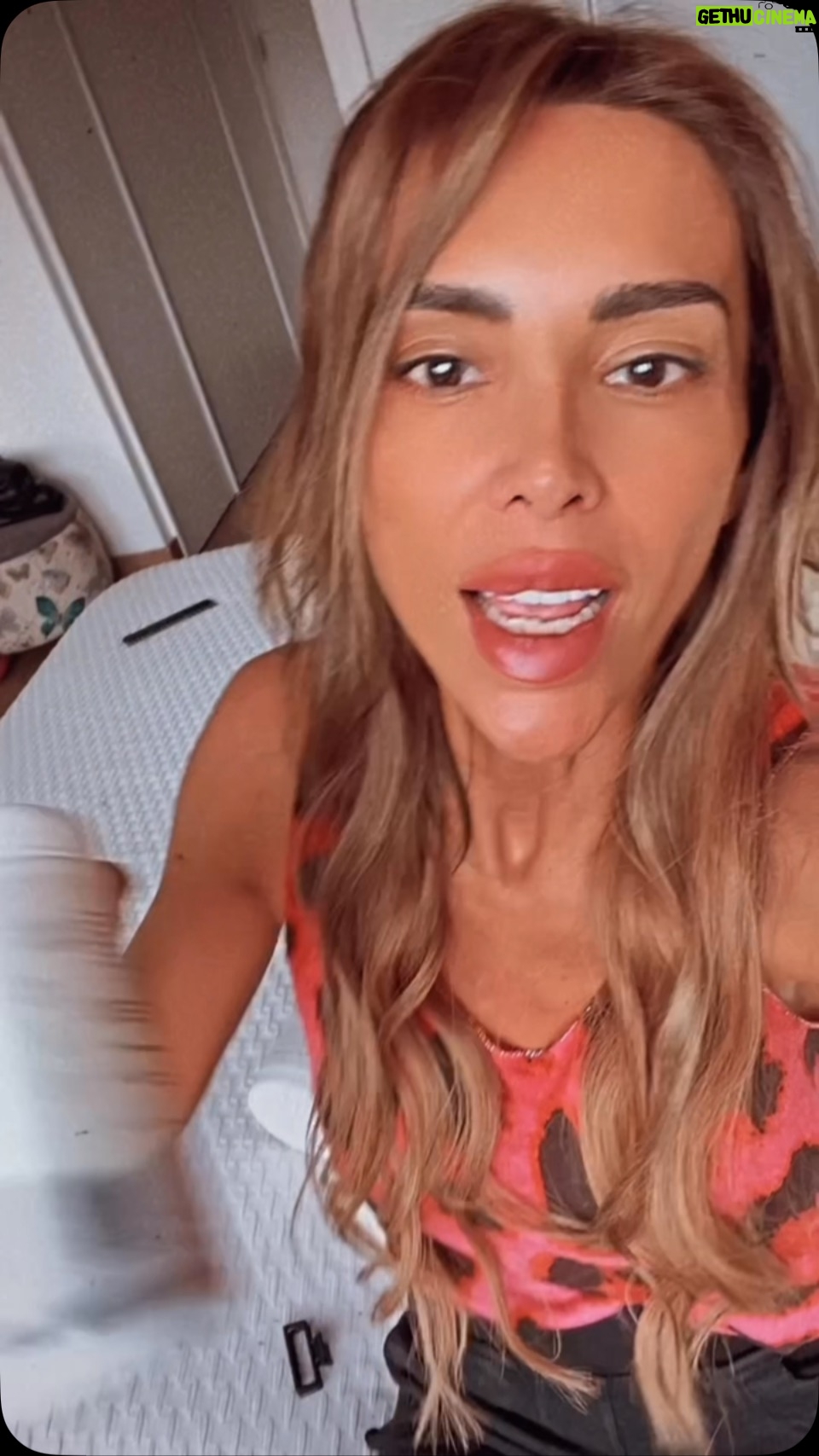 Carla Ballero - 1.8K Likes - Quieres hacer equipo conmigo???
EscrĆbele a @danielasilva_araos y @detox_beauty_spa y empezamos a ganar dinero juntas!!!