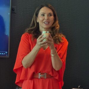 Carla Ochoa Instagram - Con mi corazón lleno de alegría y emoción estamos cerrando este año 2024 con mis @mujeresinfluyenteschile gracias por tanta generosidad. @tcreofabiolaolate @karinbrenner7 @capazos_daniella_salcedo en especial ❤️❤️❤️ The Best!!!