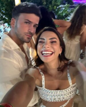 Carolina Carvalho Instagram - A vida no Off-line tem sido incrível 🇧🇷