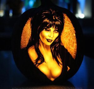 Cassandra Peterson Instagram - Happy Halloweekend! It’s #nationalpumpkinday 🎃🎃 Elvira pumpkin carvings by @jo3y3dwards