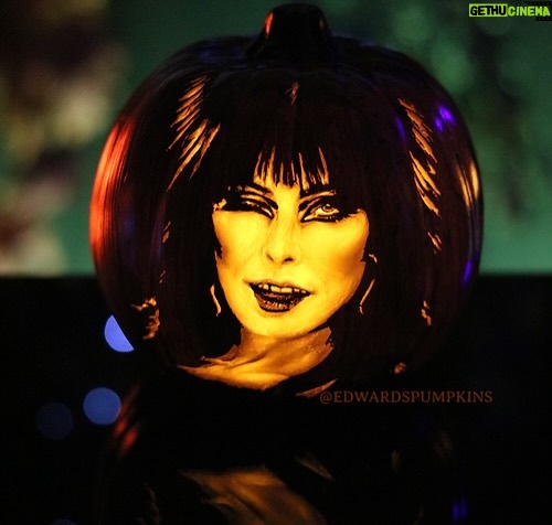 Cassandra Peterson - 145.7K Likes - Happy Halloweekend! It’s #nationalpumpkinday 🎃🎃 Elvira pumpkin carvings by @jo3y3dwards