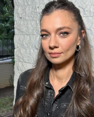 Ceyda Kasabalı Instagram - NASIL OLMUŞUM BACIIĞMMM Bİ YORUMLARA YAZIN dhhdhs