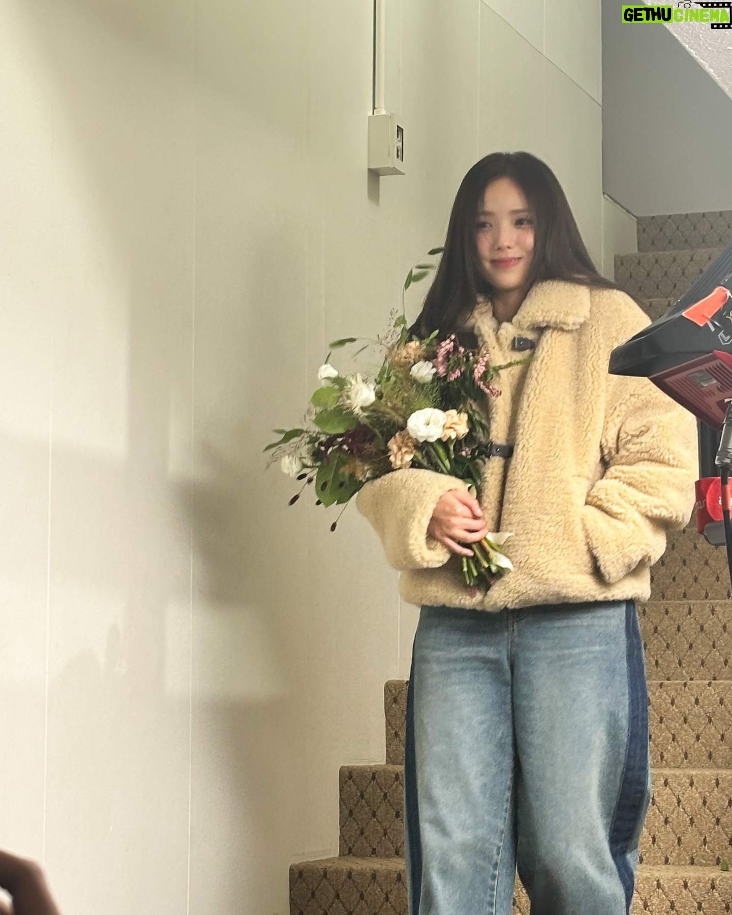 Chae Soo-bin - 431.3K Likes -