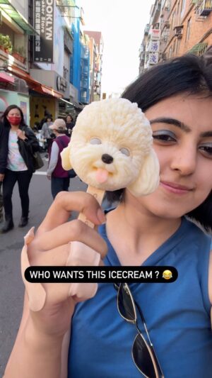 Chahat Anand Instagram - boy’s stare in the video though 🙈 i should have offered him haha✨🫶 

i got this icecream in taiwan in gongming market for 500 (taipei city) Would you try this?